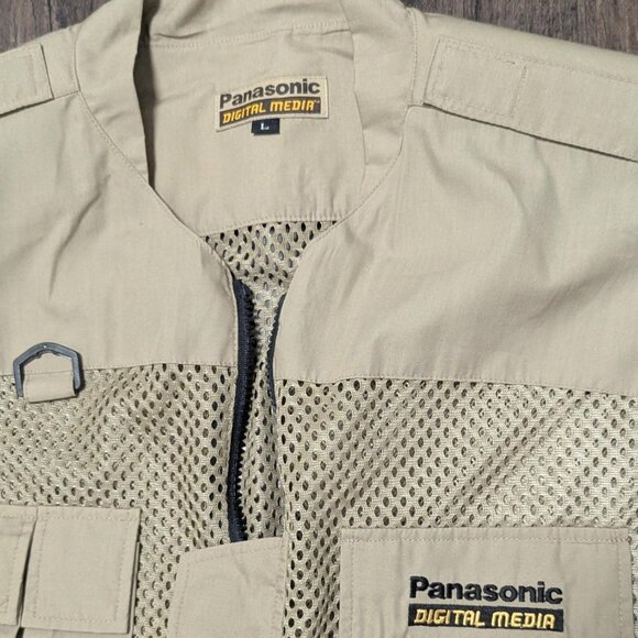 Vintage Panasonic media vest with padded shoulders and pockets - Picture 2 of 3